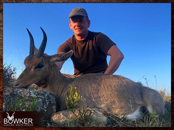 Discount african mountain reedbcuk hunt safari with Nick bowker.